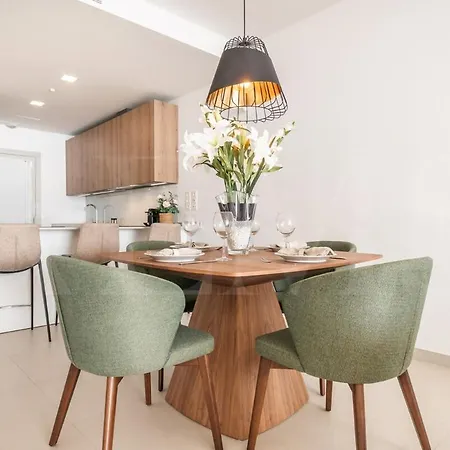 Apartment Sea View Haven With Pool, Terrace & Parking By Rems