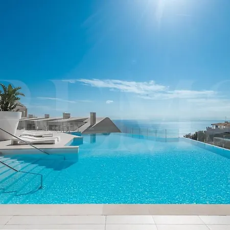 Lägenhet Sea View Haven With Pool, Terrace & Parking By Rems *