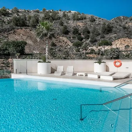 Lägenhet Sea View Haven With Pool, Terrace & Parking By Rems