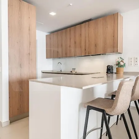 Sea View Haven With Pool, Terrace & Parking By Rems * Benalmádena