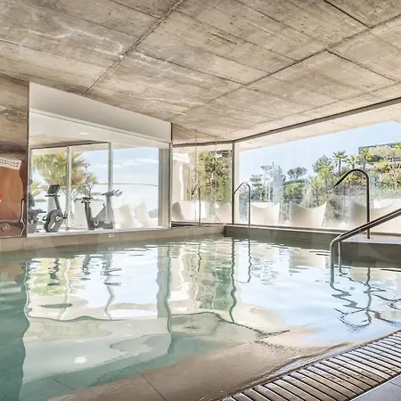 Sea View Haven With Pool, Terrace & Parking By Rems Lägenhet Benalmádena